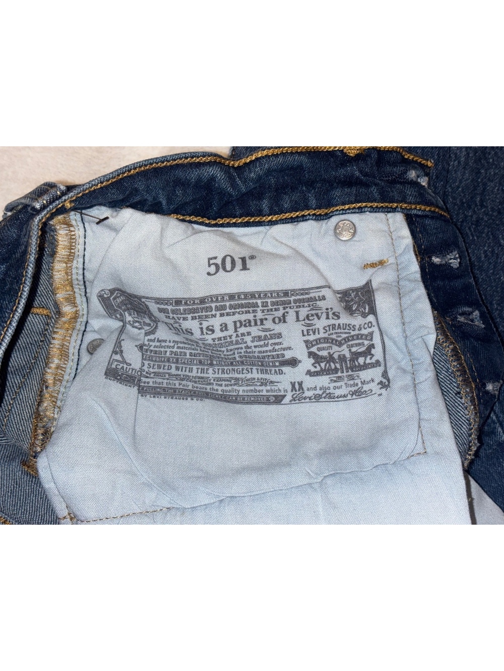 Levis 501 Original Crop Jeans High Rise Medium Wash Button Fly Denim W26 L26 - Picture 8 of 8